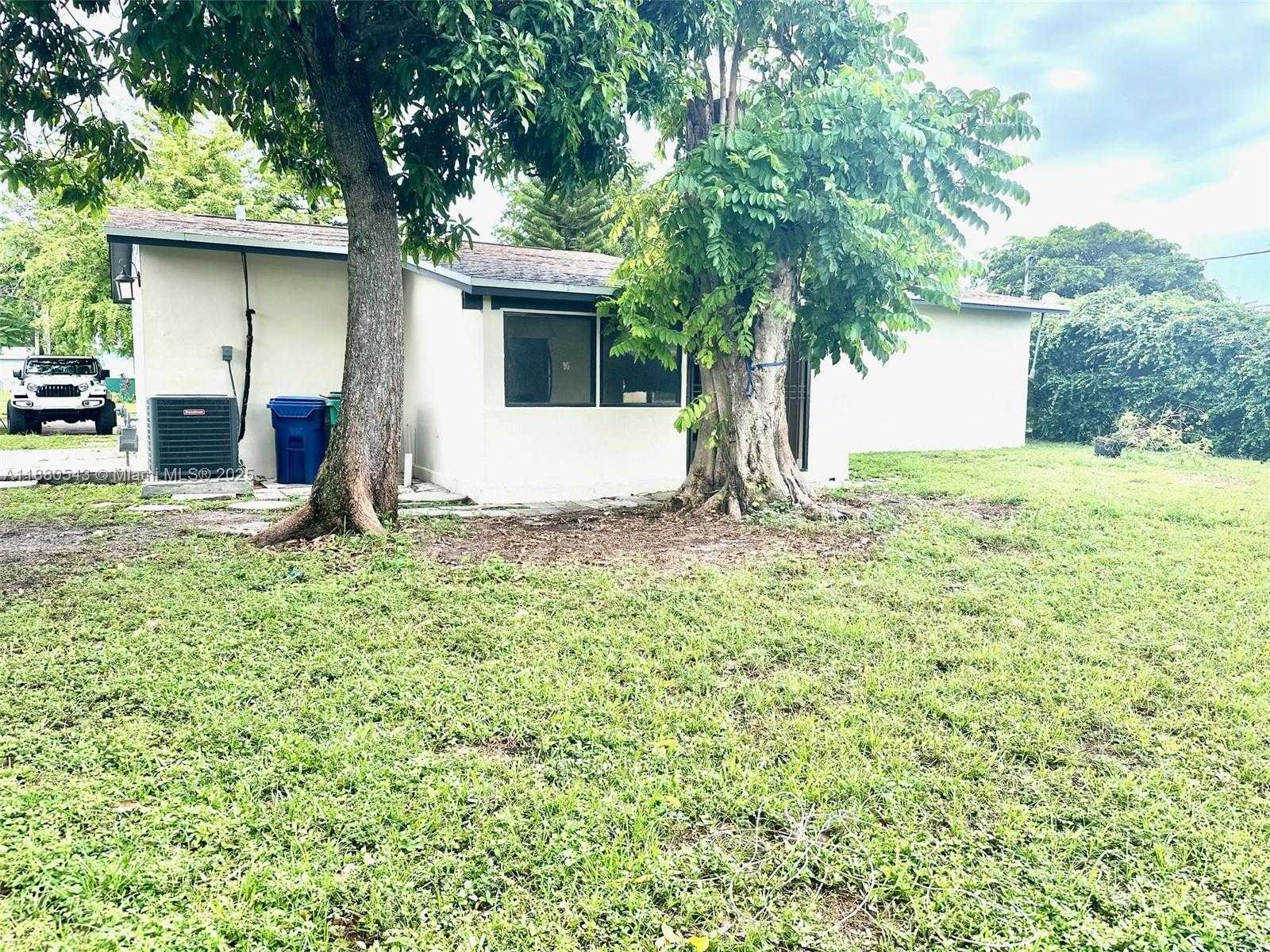 Small Image of 1420 NORTH WEST 174TH ST, Miami Gardens Number 33