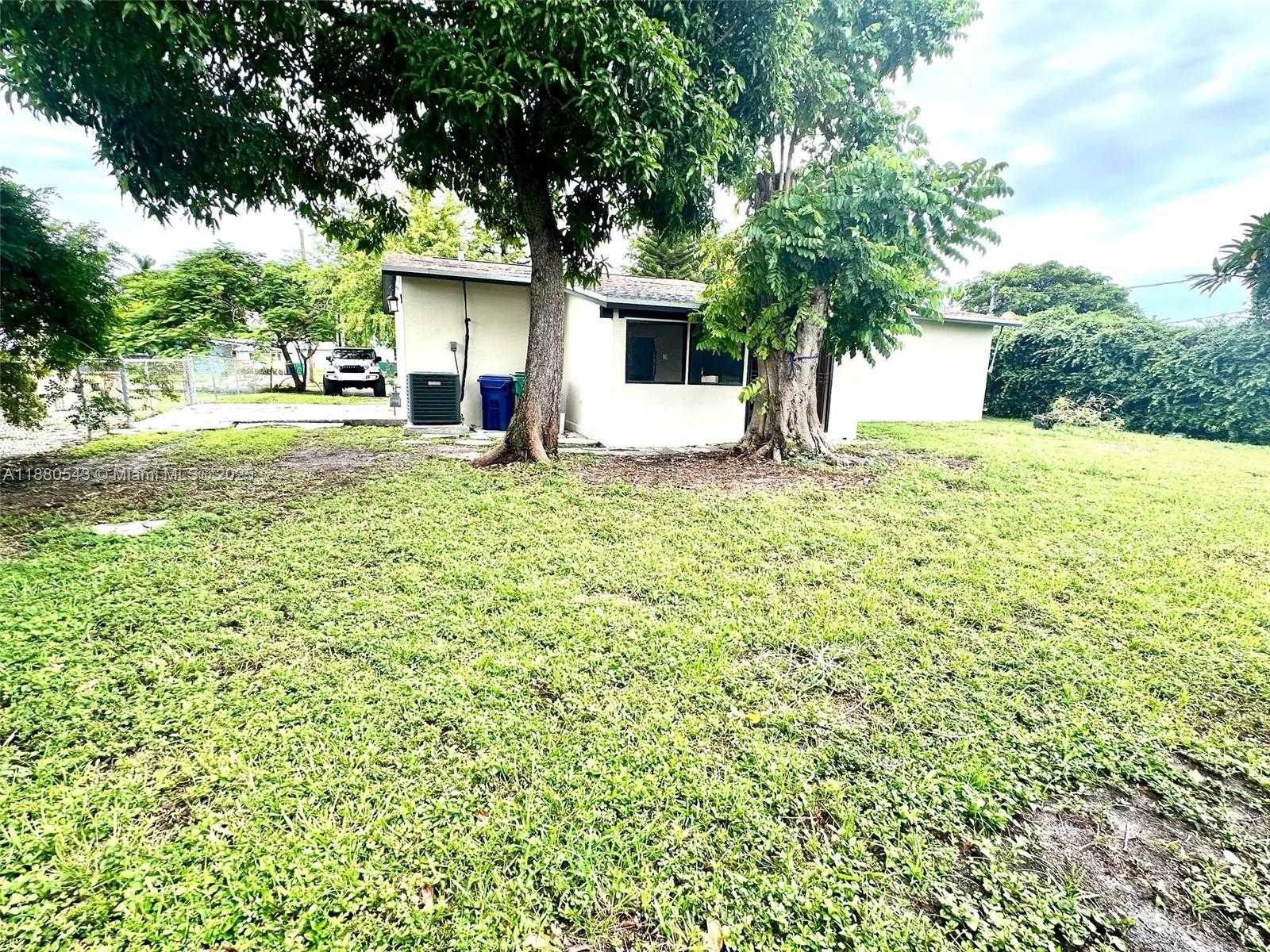 Small Image of 1420 NORTH WEST 174TH ST, Miami Gardens Number 34