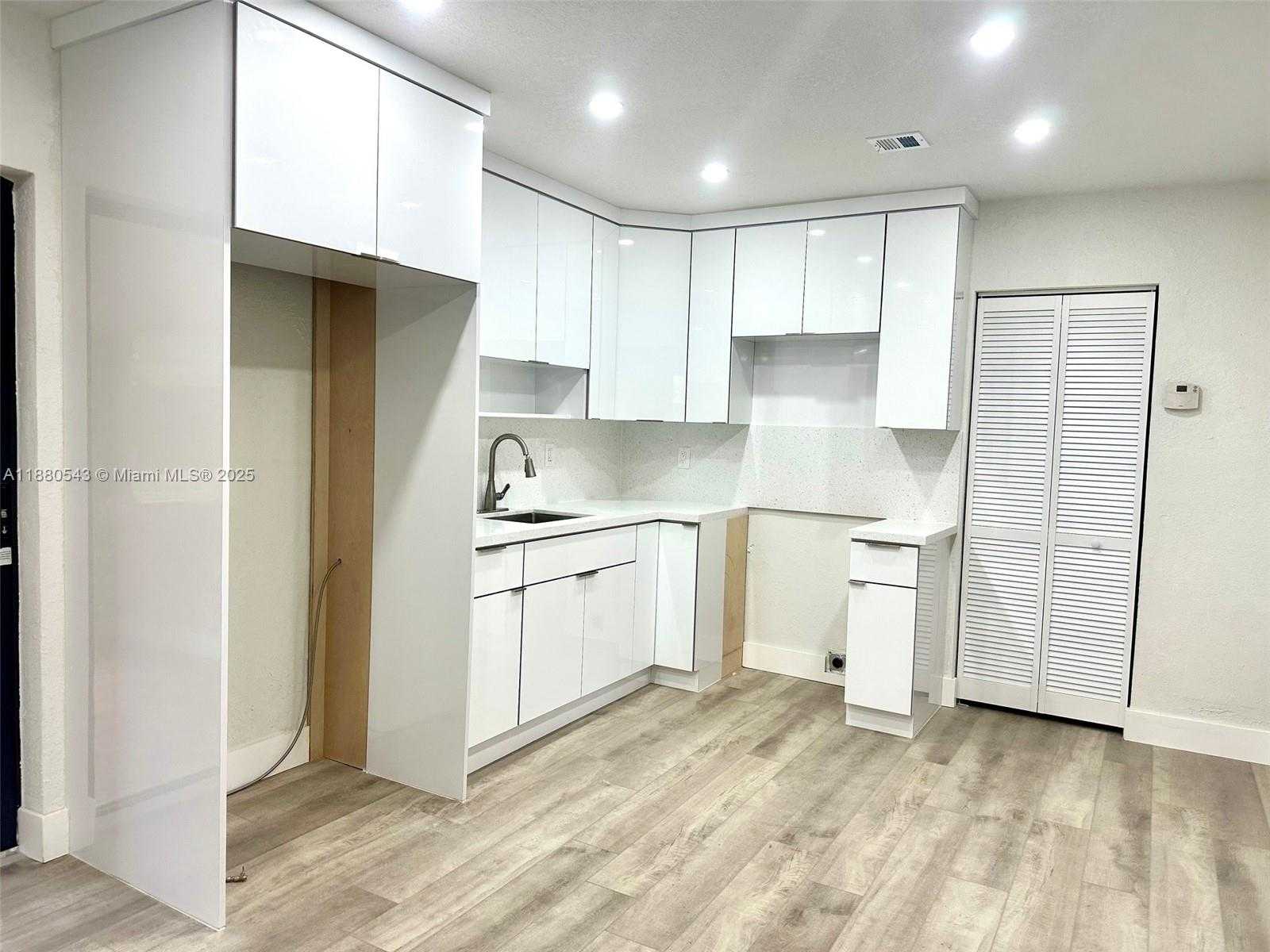 Small Image of 1420 NORTH WEST 174TH ST, Miami Gardens Number 8