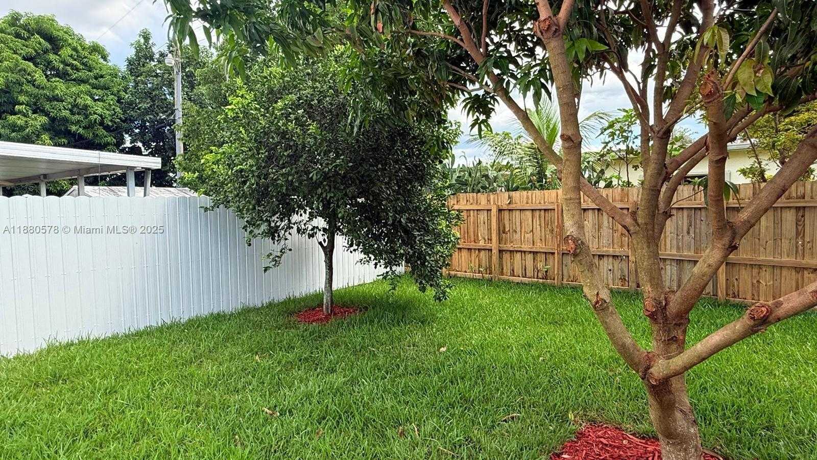 Small Image of 6320 NORTH WEST 113TH TER, Hialeah Number 48