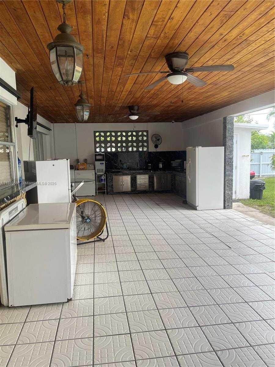 Small Image of 610 NORTH WEST 16TH ST, Homestead Number 22