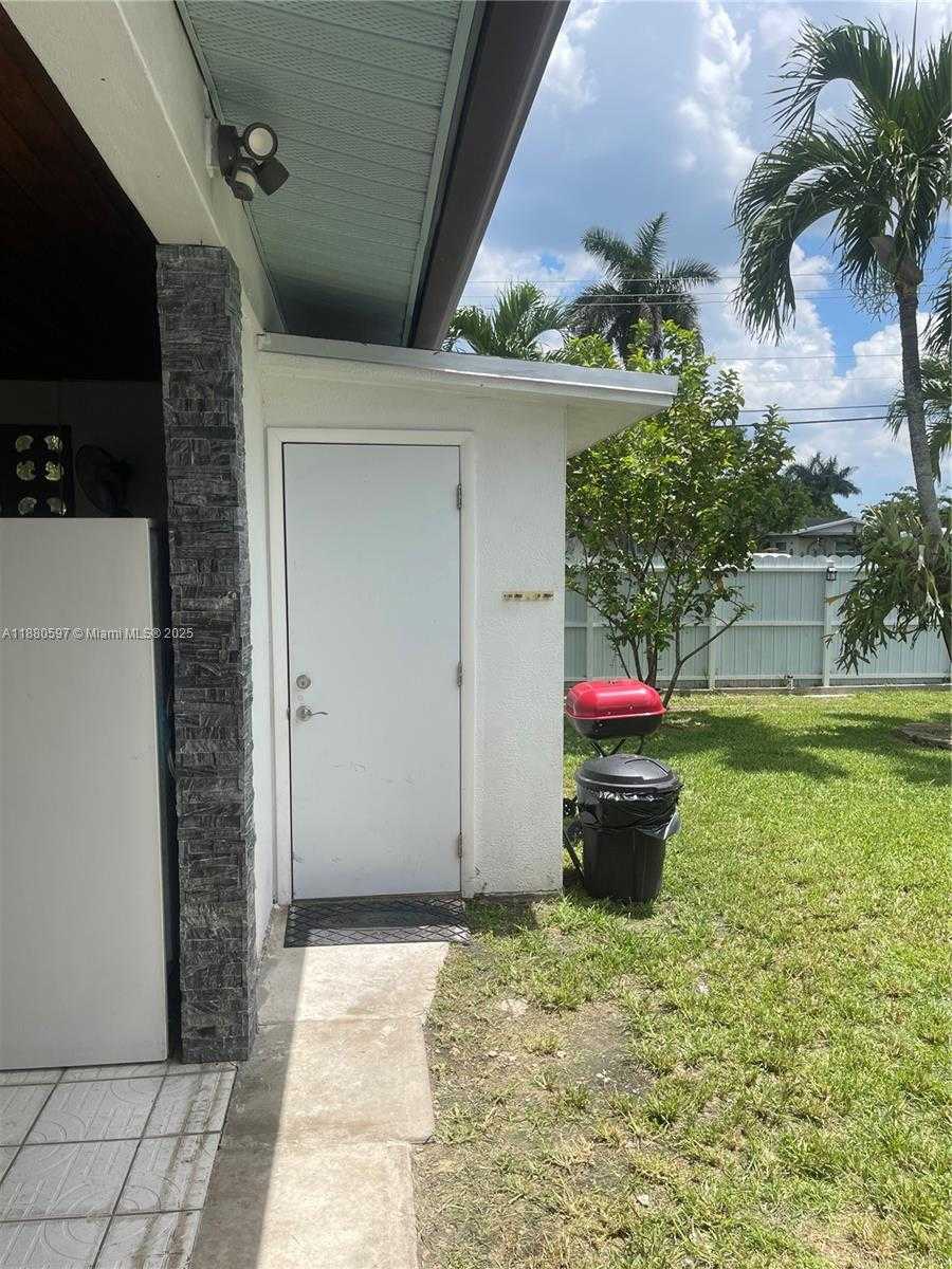 Small Image of 610 NORTH WEST 16TH ST, Homestead Number 23