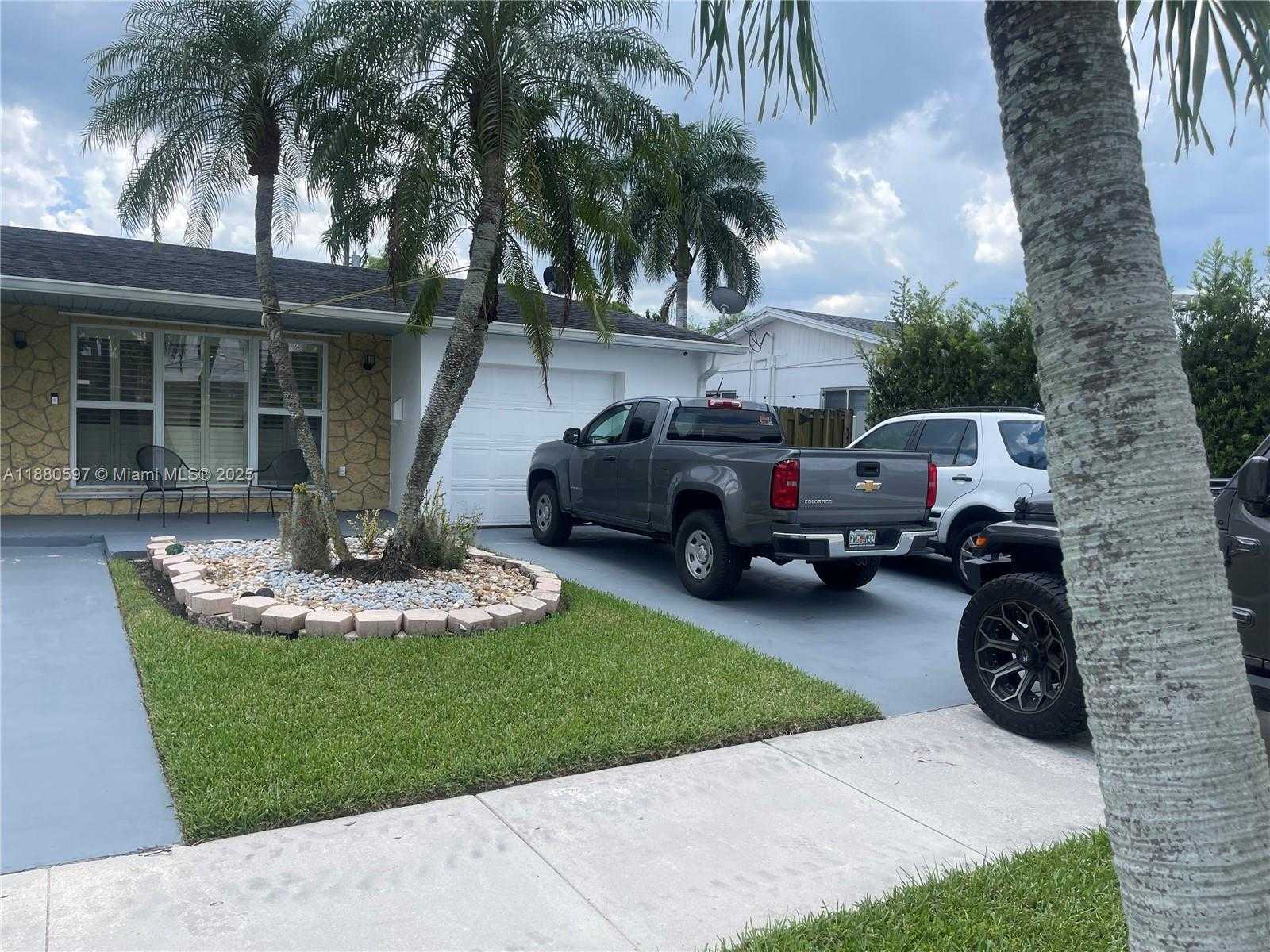 Small Image of 610 NORTH WEST 16TH ST, Homestead Number 4