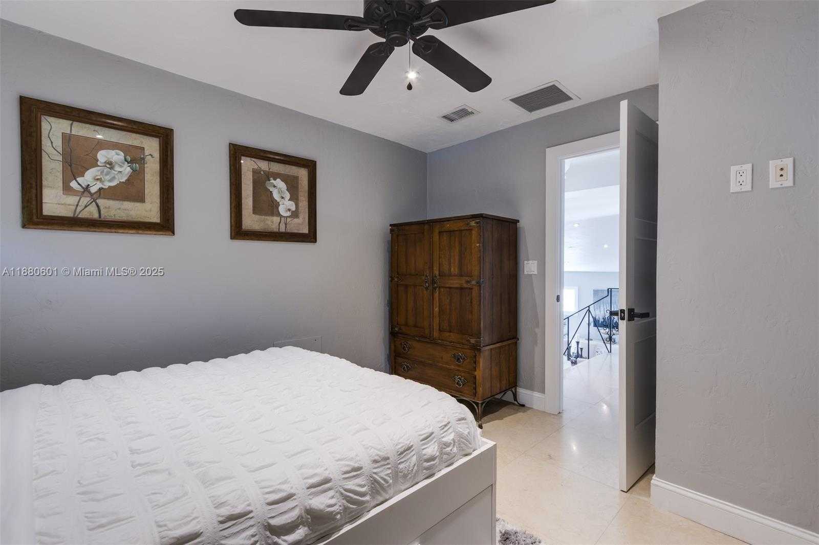 Small Image of 1998 SOUTH WEST 16TH CT, Fort Lauderdale Number 41