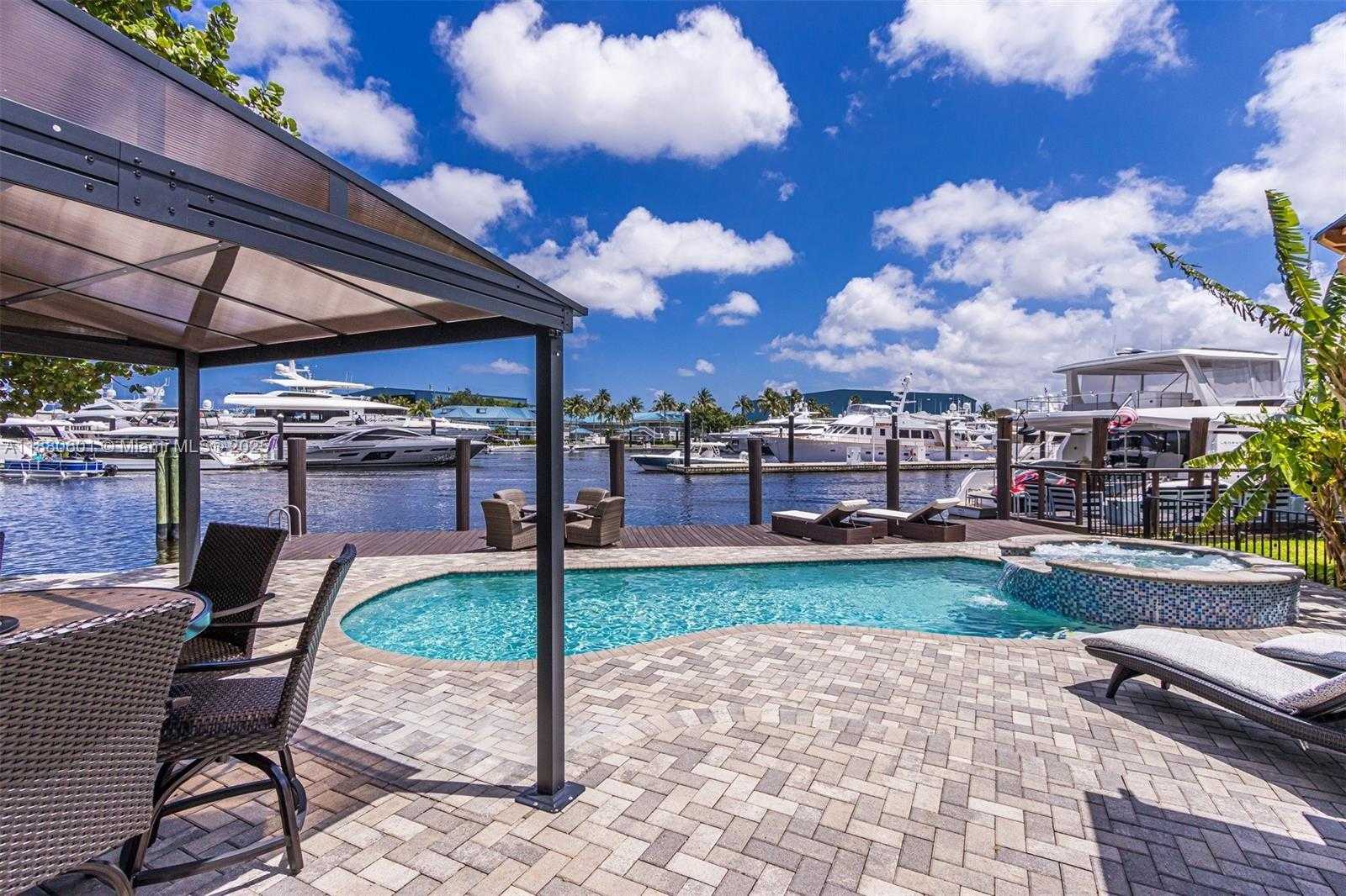 Small Image of 1998 SOUTH WEST 16TH CT, Fort Lauderdale Number 5