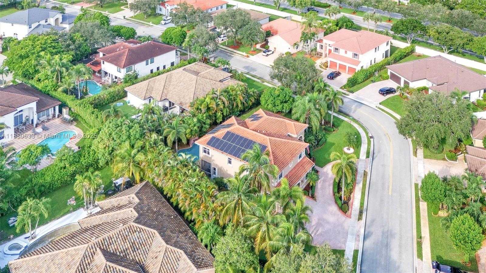 Small Image of 15998 SOUTH WEST 3RD ST, Pembroke Pines Number 2