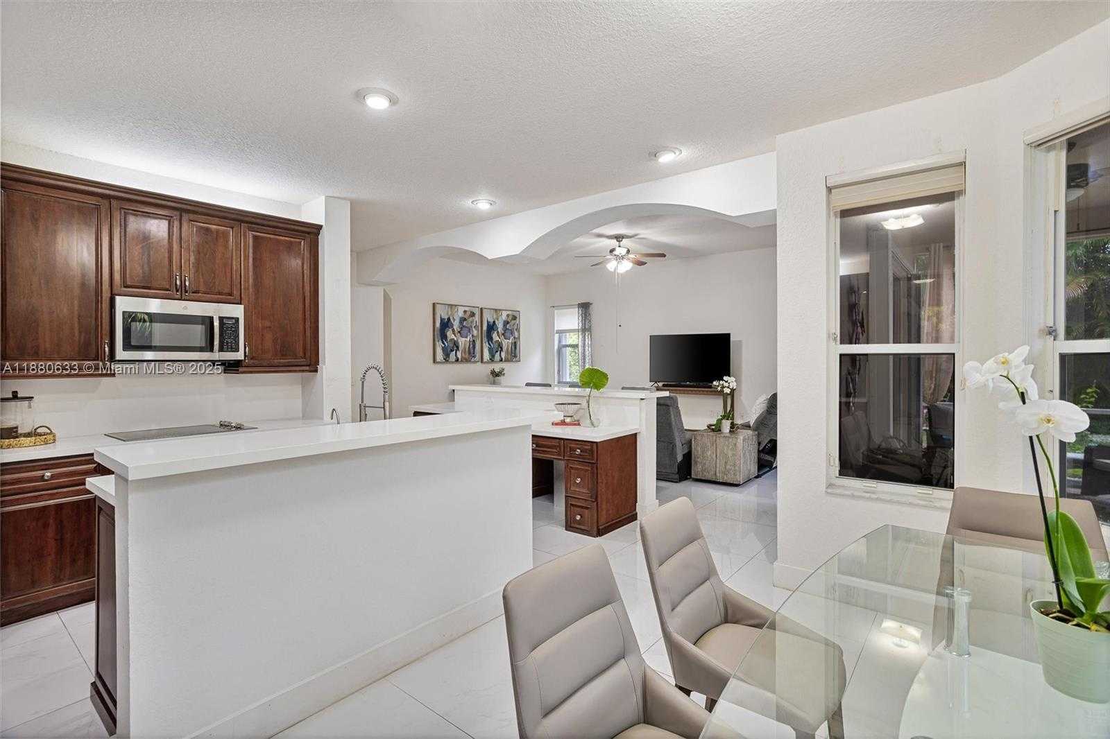 Small Image of 15998 SOUTH WEST 3RD ST, Pembroke Pines Number 20