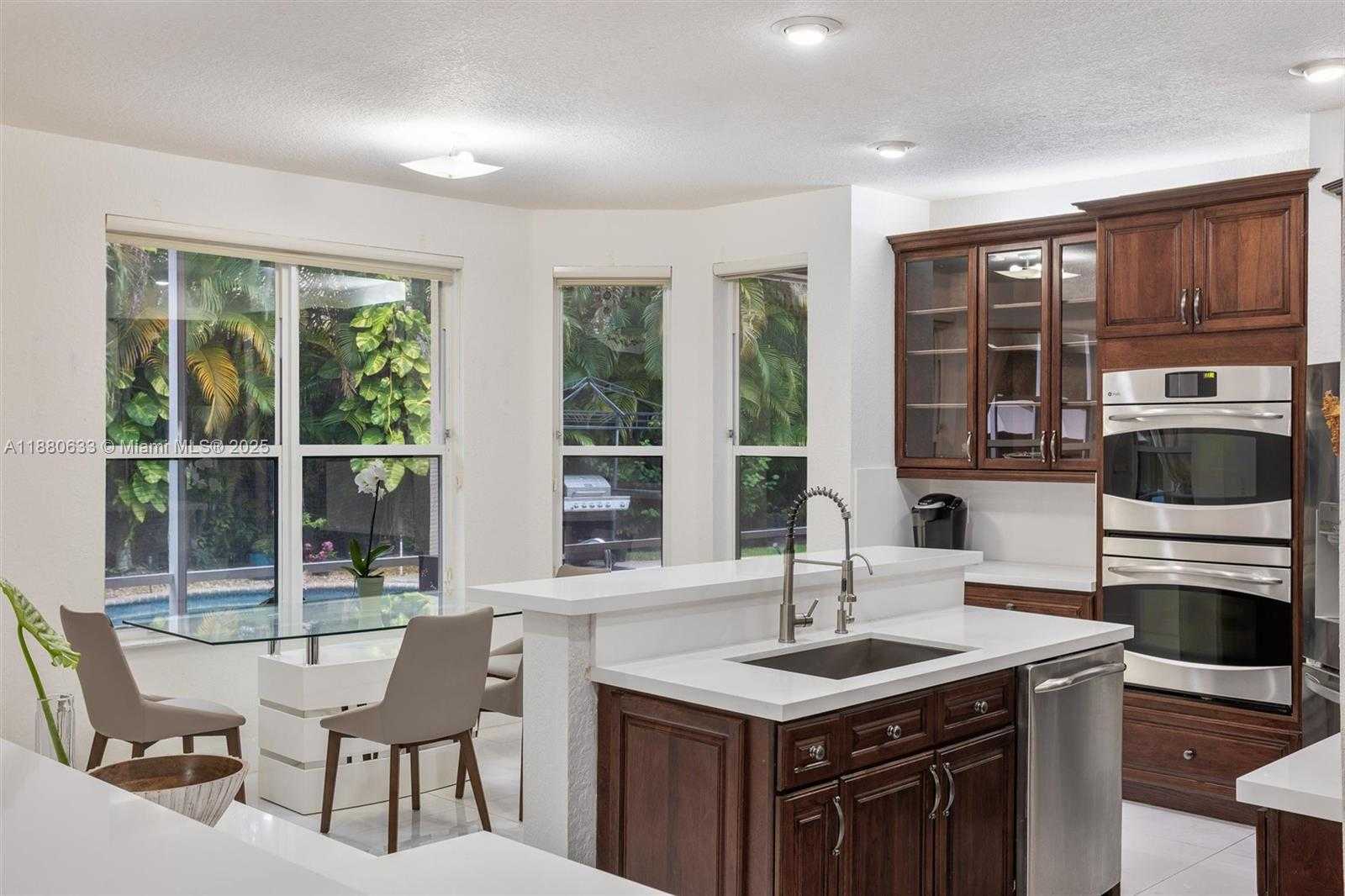 Small Image of 15998 SOUTH WEST 3RD ST, Pembroke Pines Number 23