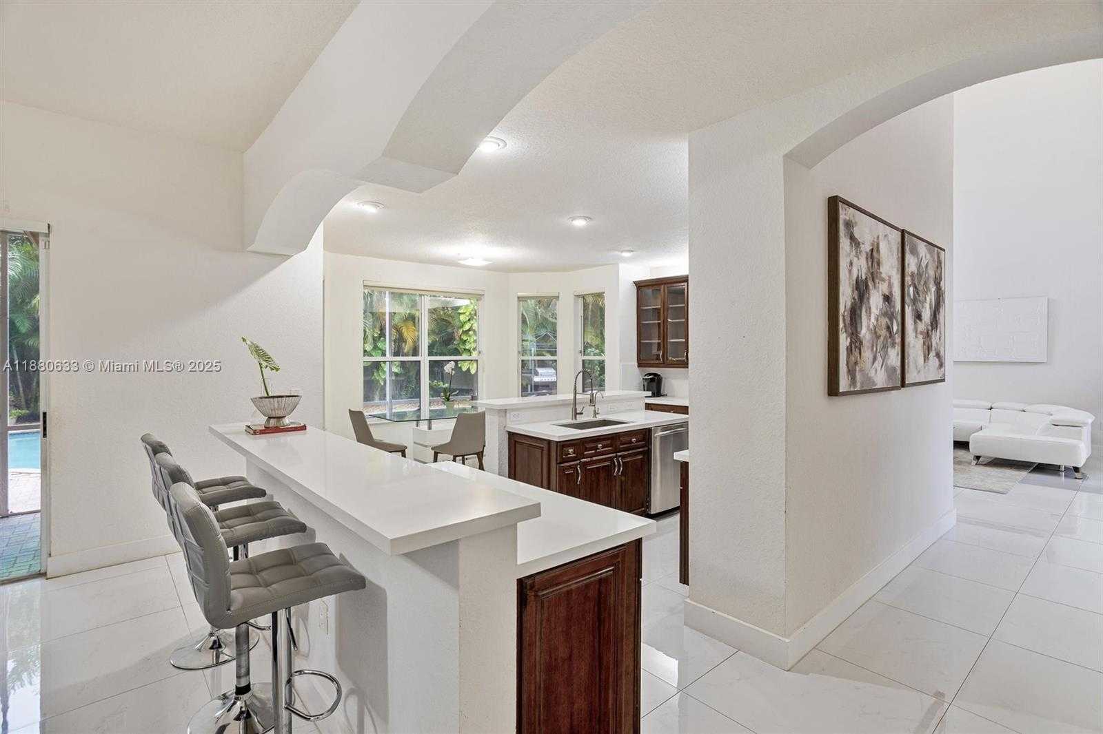 Small Image of 15998 SOUTH WEST 3RD ST, Pembroke Pines Number 24