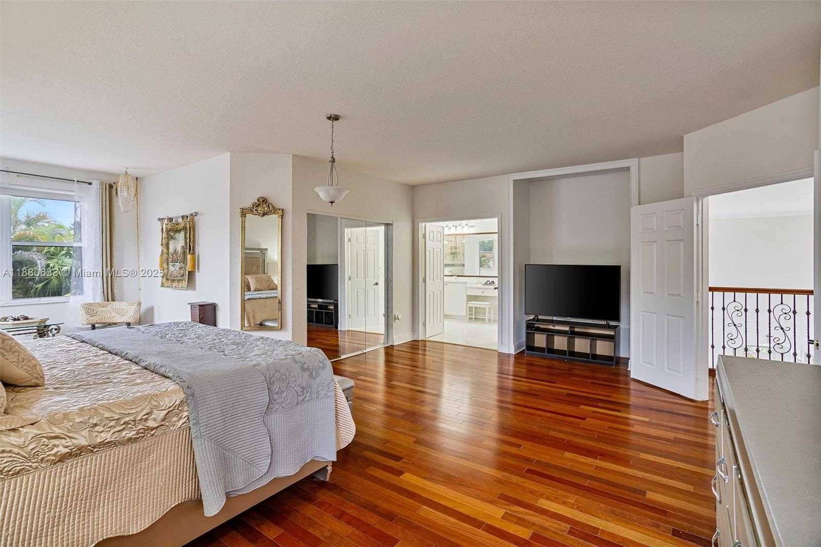 Small Image of 15998 SOUTH WEST 3RD ST, Pembroke Pines Number 35