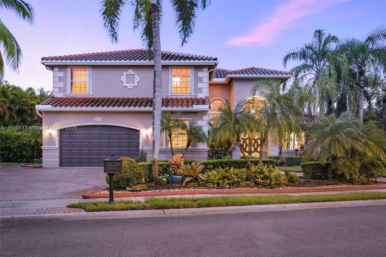 Small Image of 15998 SOUTH WEST 3RD ST, Pembroke Pines Number 8