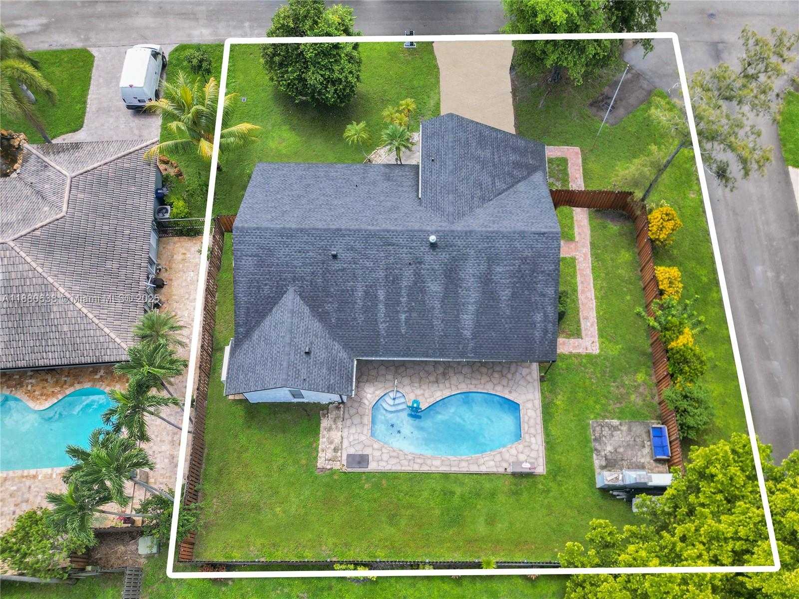 Small Image of 7107 NORTH WEST 39TH ST, Coral Springs Number 2