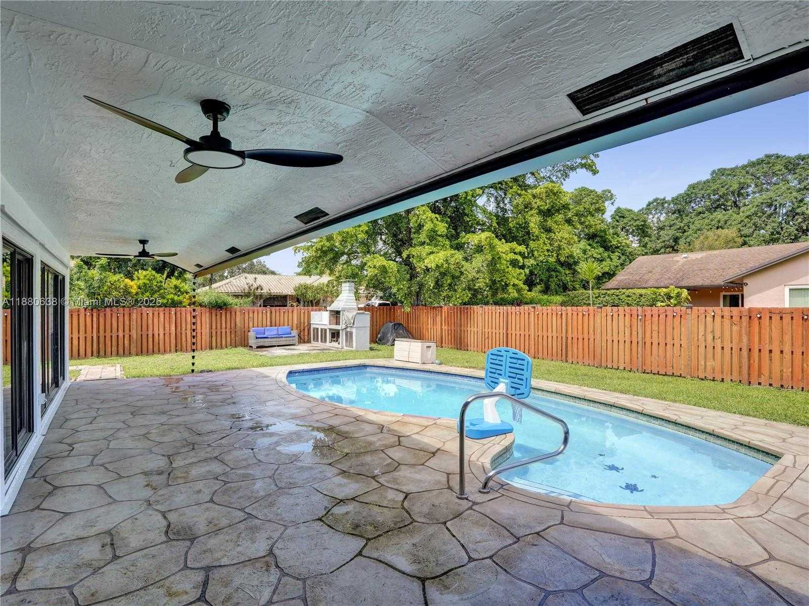 Small Image of 7107 NORTH WEST 39TH ST, Coral Springs Number 23