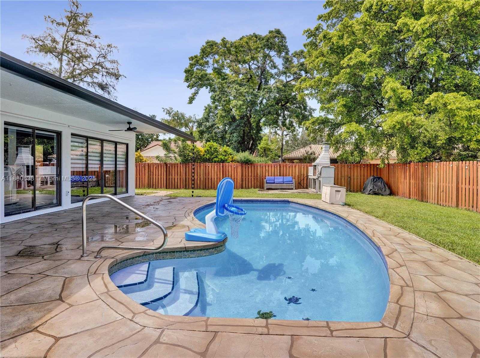 Small Image of 7107 NORTH WEST 39TH ST, Coral Springs Number 24