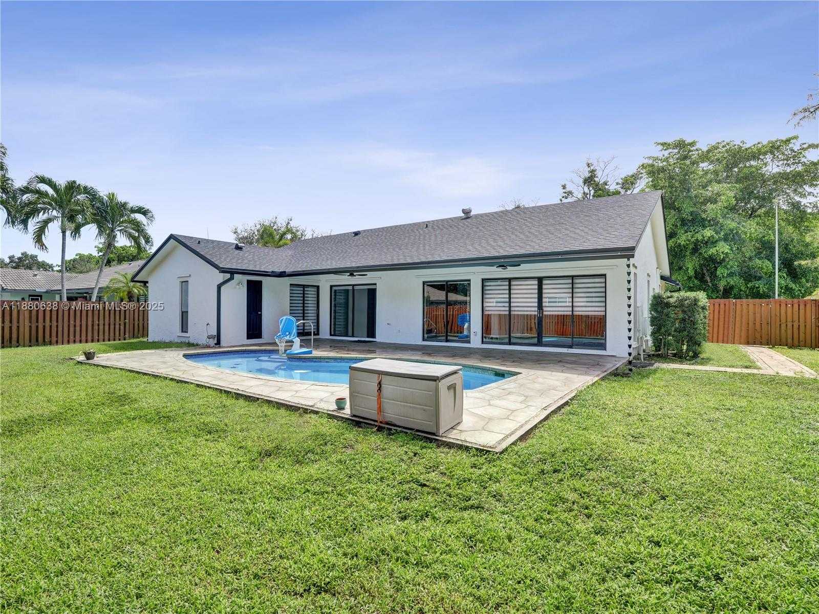 Small Image of 7107 NORTH WEST 39TH ST, Coral Springs Number 27