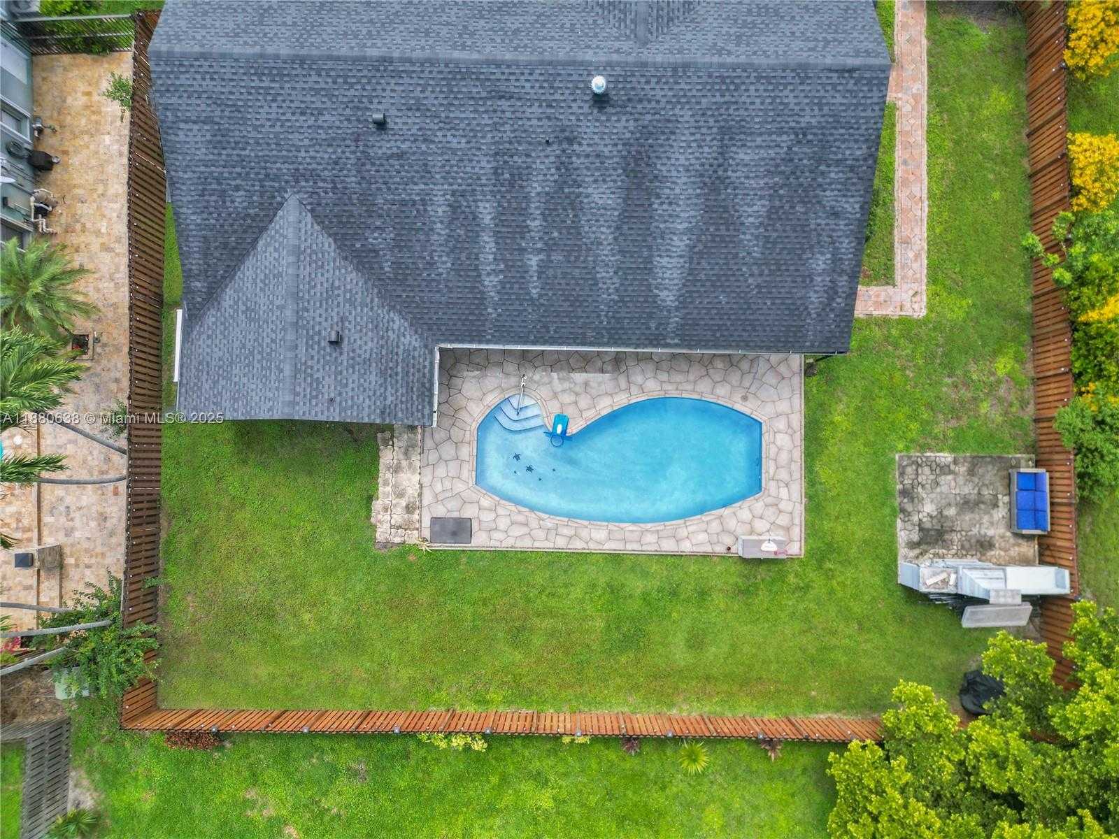 Small Image of 7107 NORTH WEST 39TH ST, Coral Springs Number 29