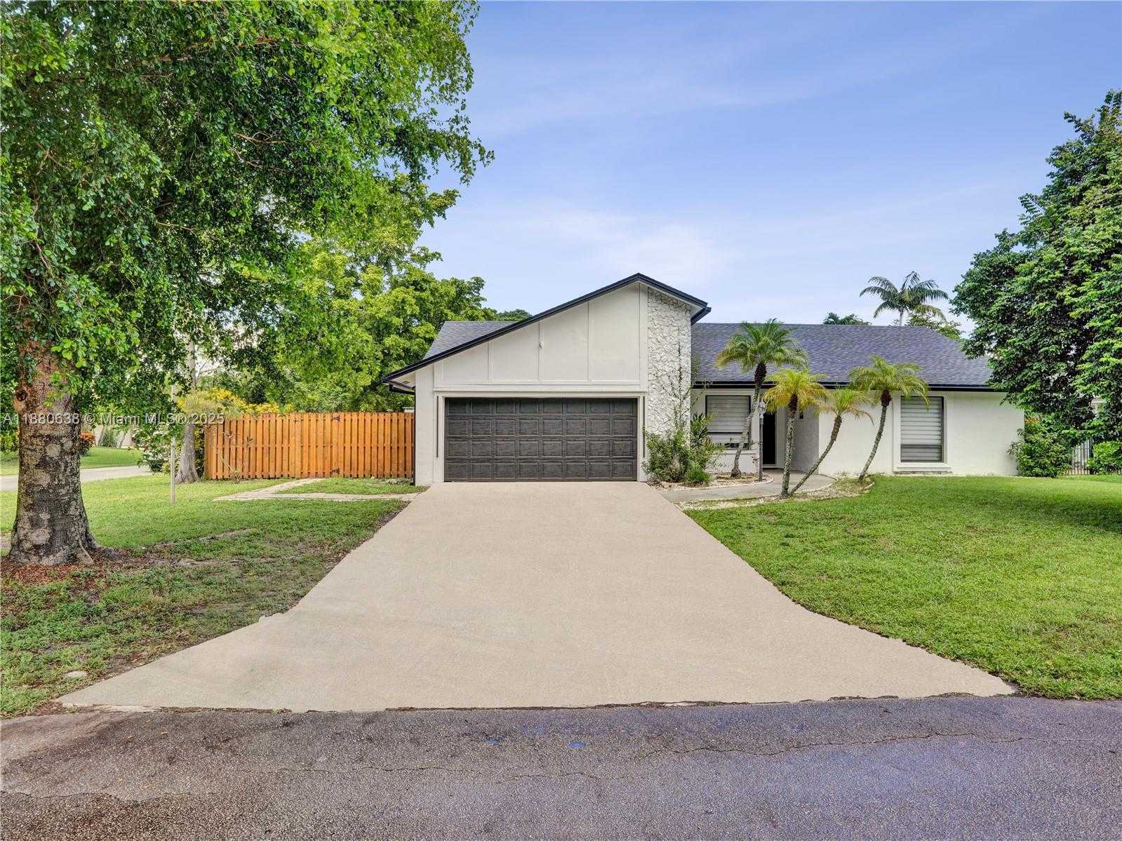 Small Image of 7107 NORTH WEST 39TH ST, Coral Springs Number 33