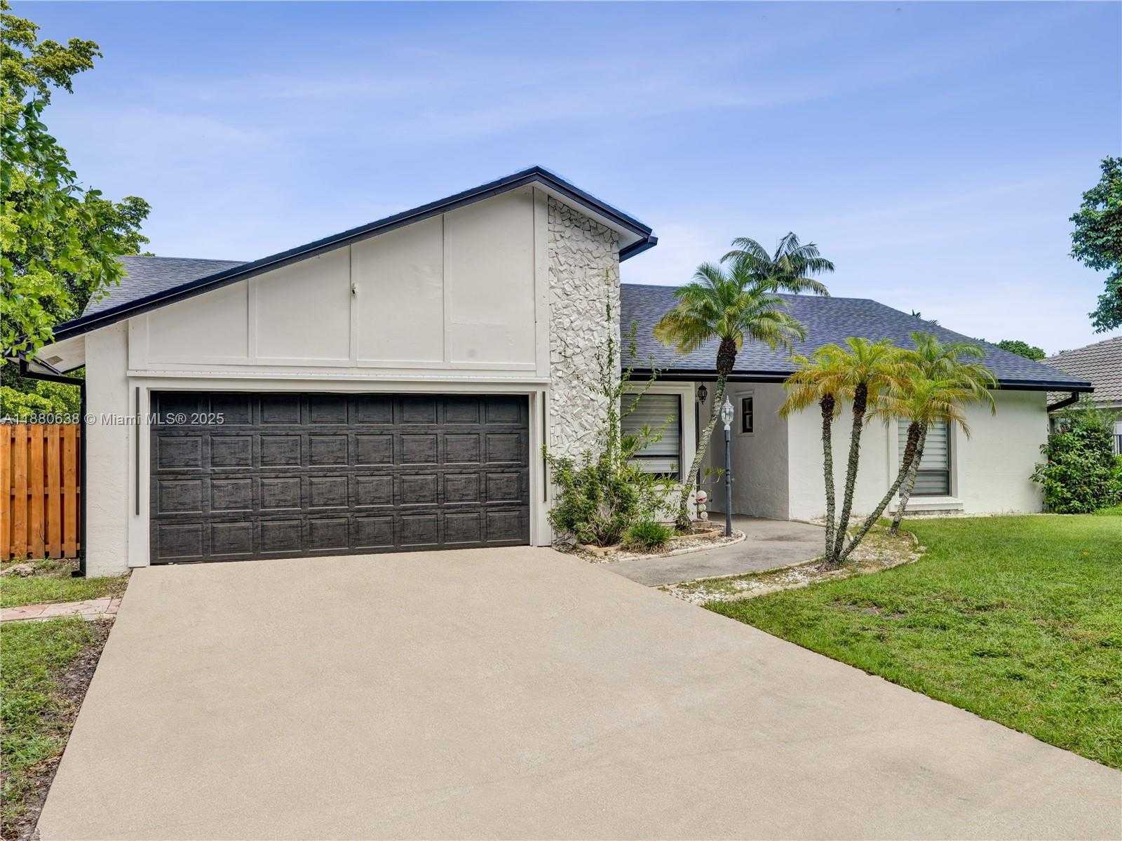 Small Image of 7107 NORTH WEST 39TH ST, Coral Springs Number 4