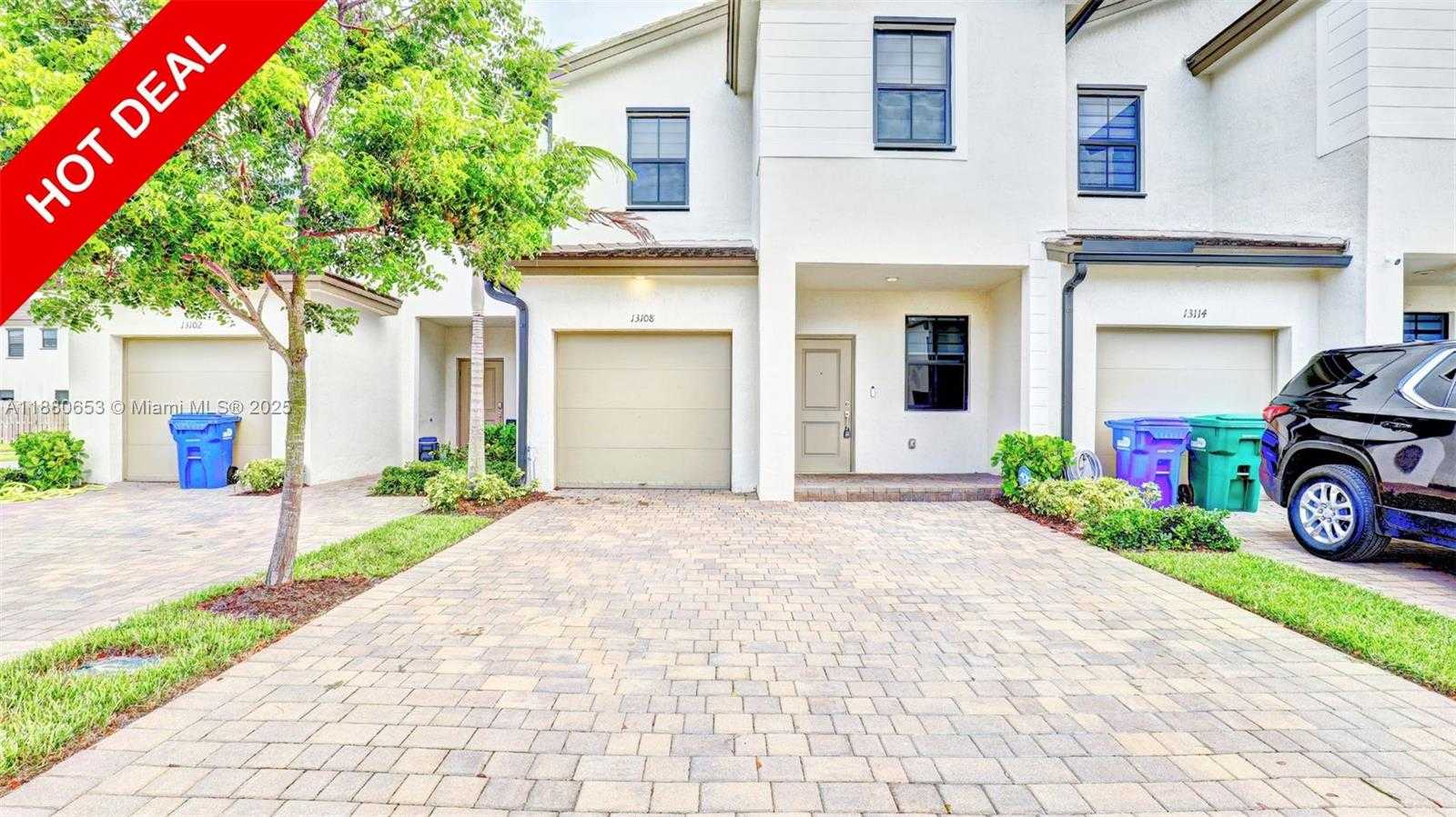 Small Image of 13108 SOUTH WEST 232ND LN, Homestead Number 2