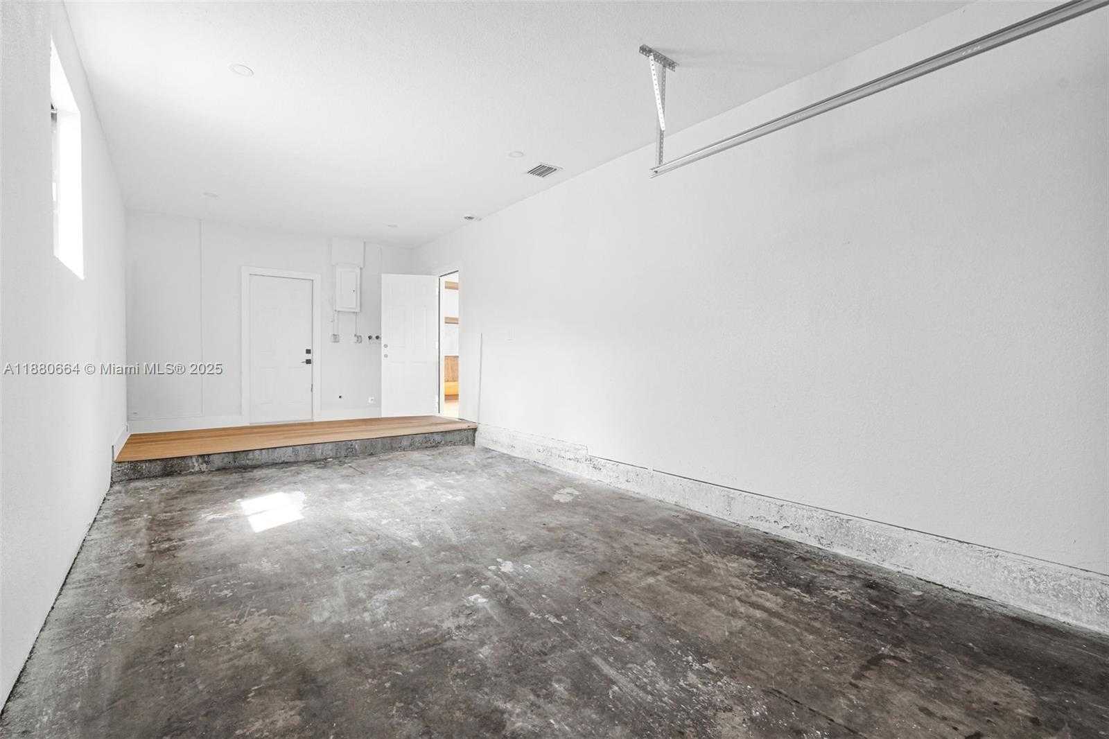 Small Image of 2225 NORTH WEST 195TH ST, Miami Gardens Number 11