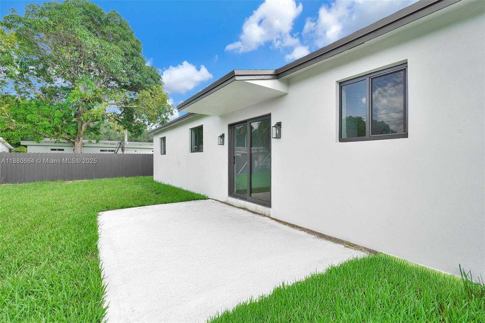 Small Image of 2225 NORTH WEST 195TH ST, Miami Gardens Number 7