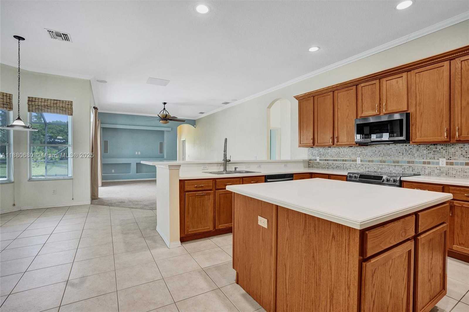 Small Image of 6029 NORTH WEST WINFIELD DR, Port St. Lucie Number 10