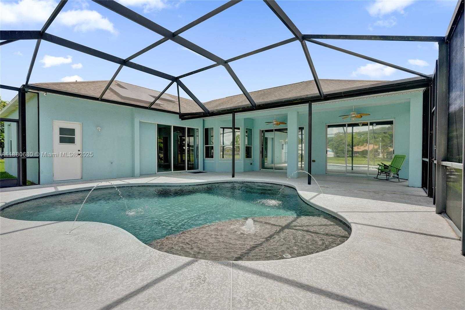 Small Image of 6029 NORTH WEST WINFIELD DR, Port St. Lucie Number 37