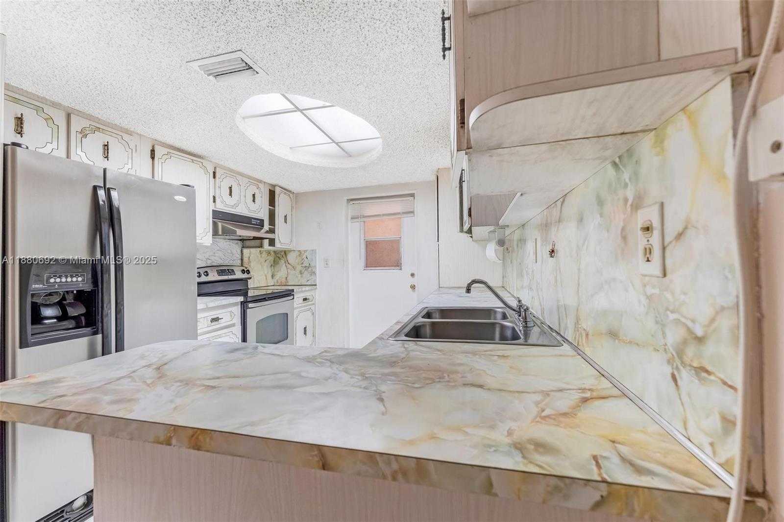 Small Image of 531 NORTH EAST 58TH ST, Oakland Park Number 14