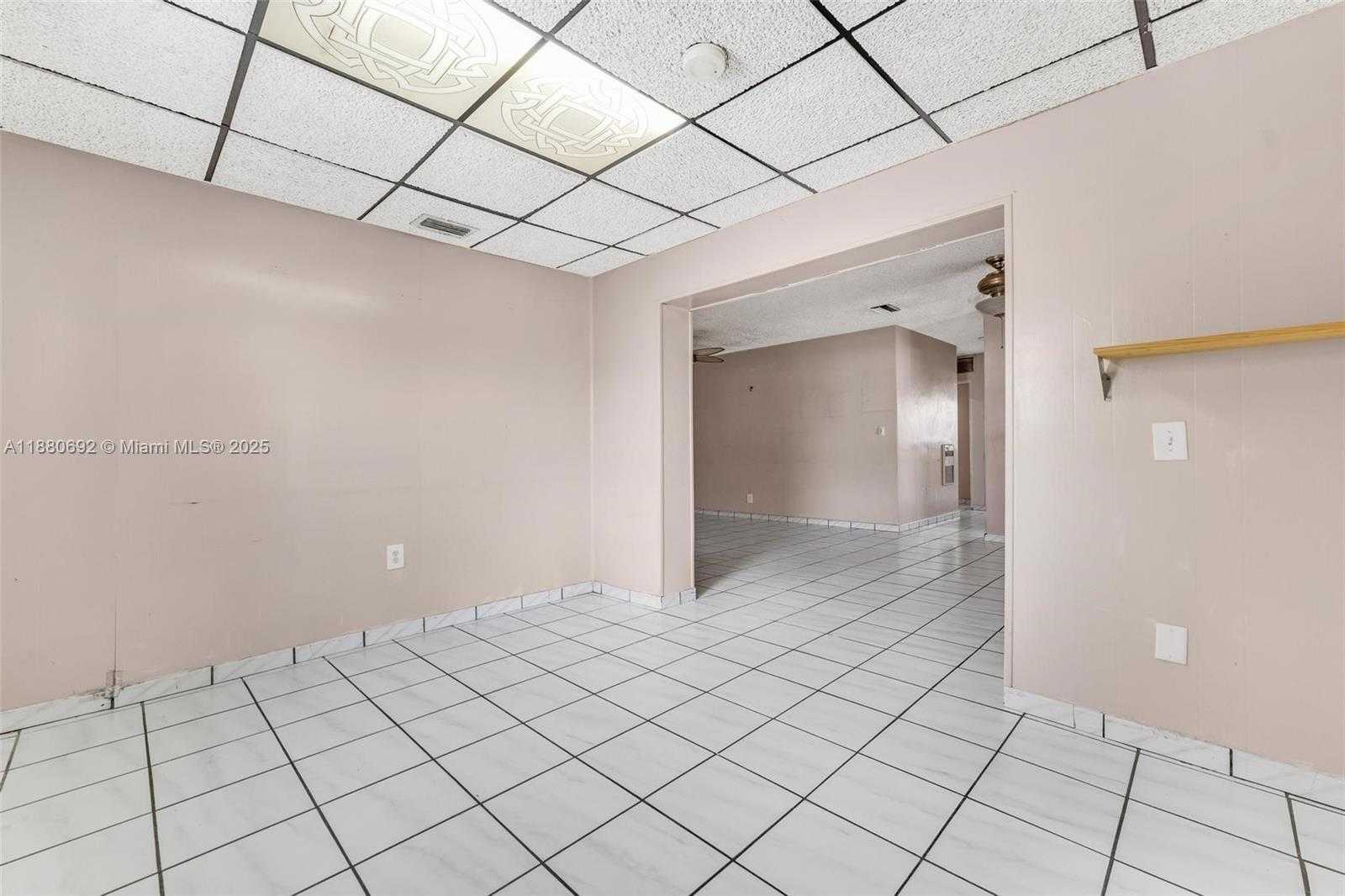 Small Image of 531 NORTH EAST 58TH ST, Oakland Park Number 17