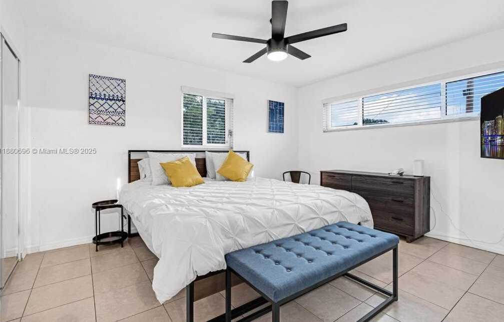 Small Image of 2041 SOUTH WEST 37TH TER, Fort Lauderdale Number 11