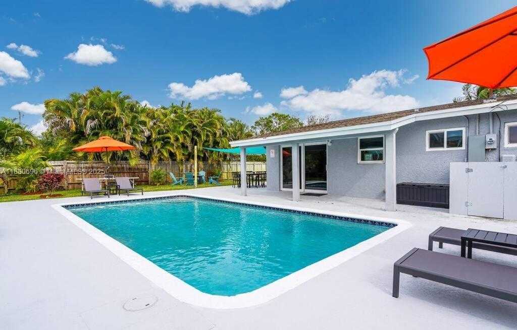 Small Image of 2041 SOUTH WEST 37TH TER, Fort Lauderdale Number 30