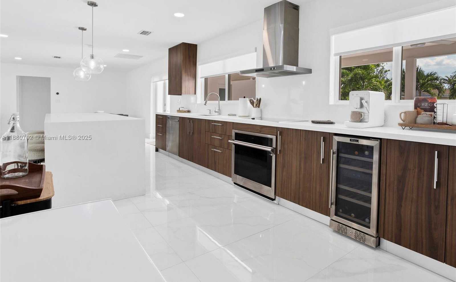 Small Image of 1720 NORTH 50TH AVE, Hollywood Number 25