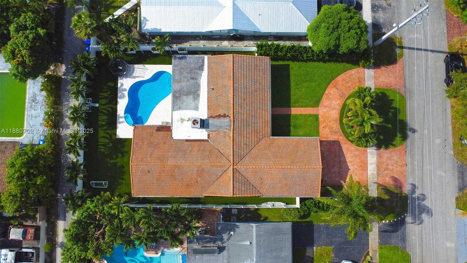 Small Image of 1720 NORTH 50TH AVE, Hollywood Number 5