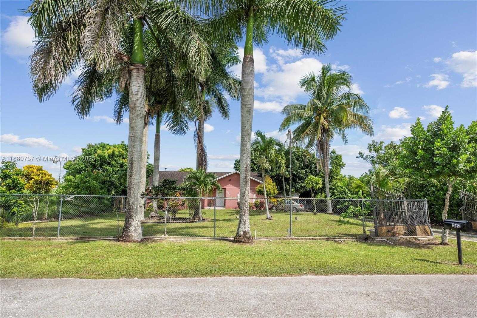 Small Image of 20851 SOUTH WEST 242ND ST, Homestead Number 2