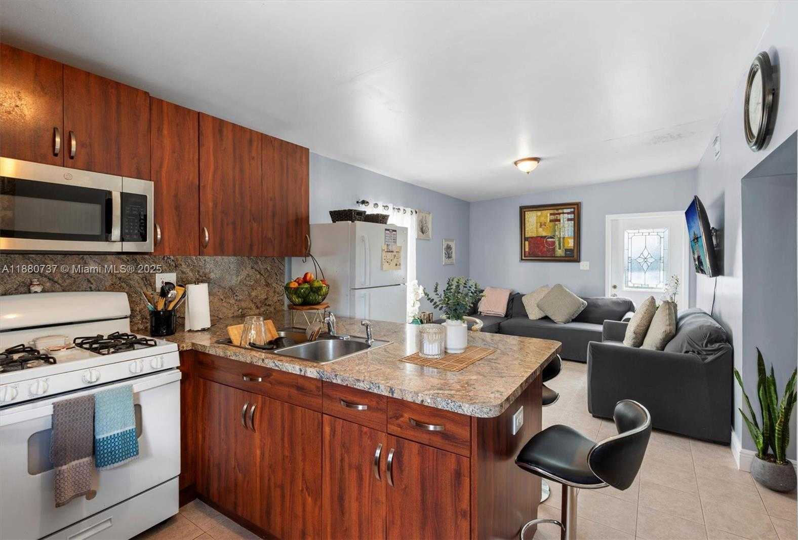 Small Image of 20851 SOUTH WEST 242ND ST, Homestead Number 27