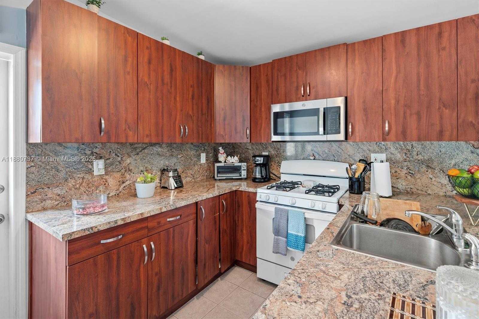 Small Image of 20851 SOUTH WEST 242ND ST, Homestead Number 29