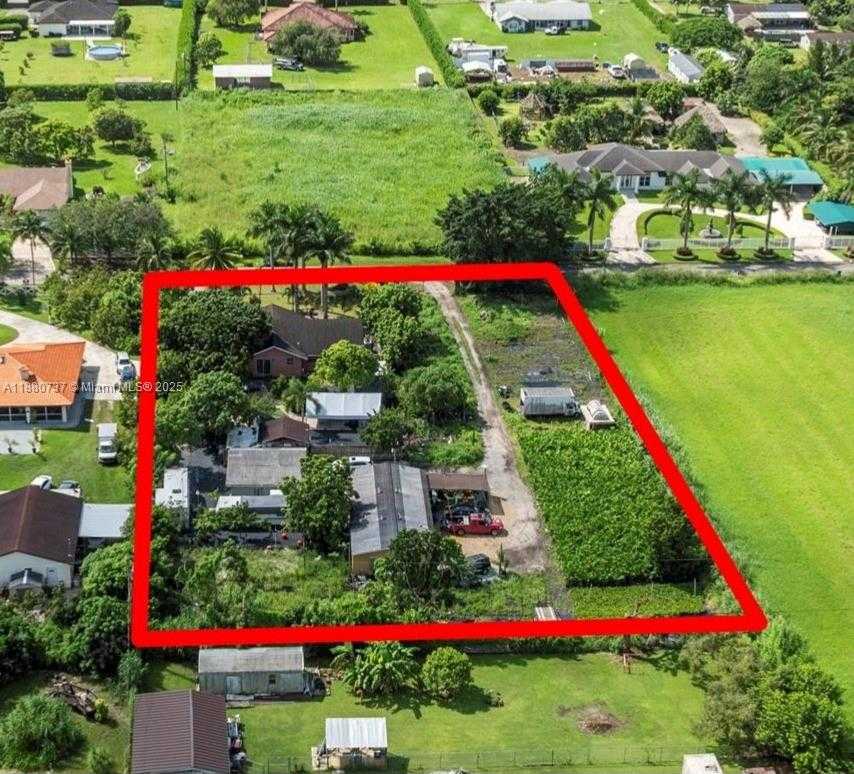 Small Image of 20851 SOUTH WEST 242ND ST, Homestead Number 37