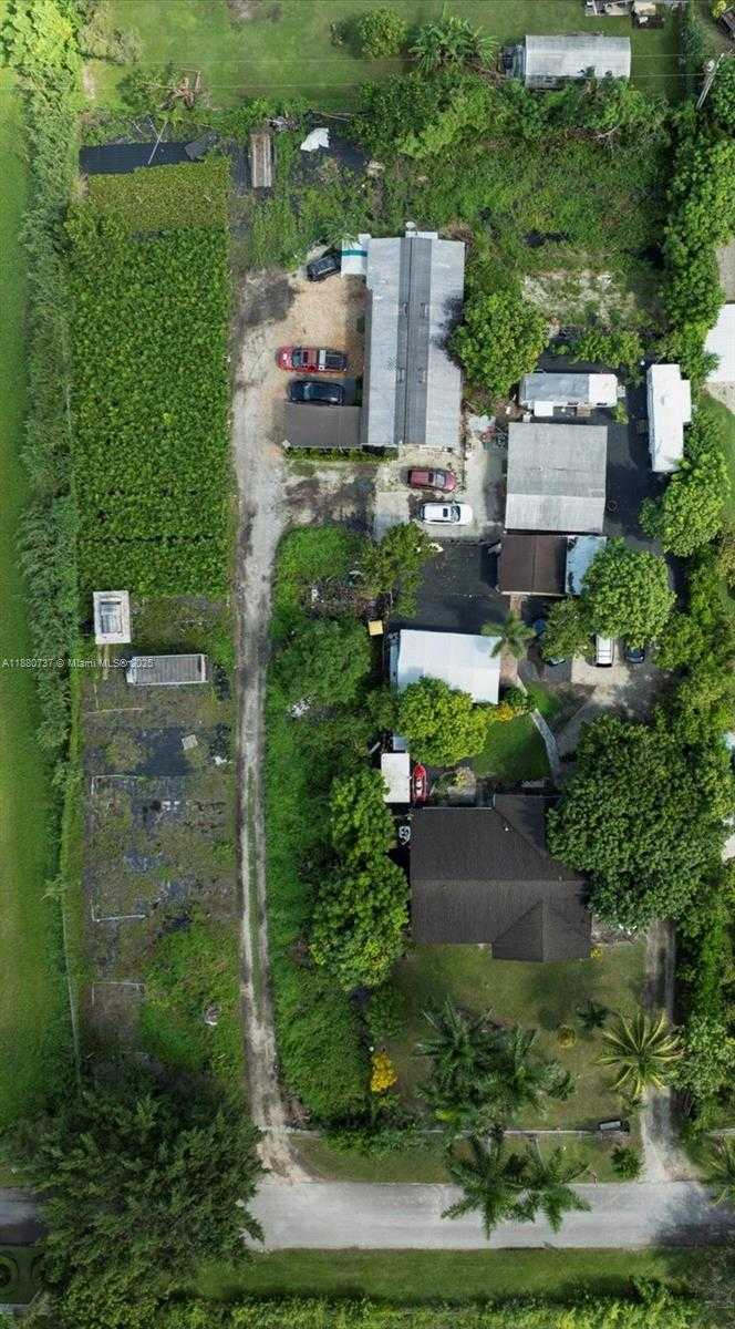 Small Image of 20851 SOUTH WEST 242ND ST, Homestead Number 42