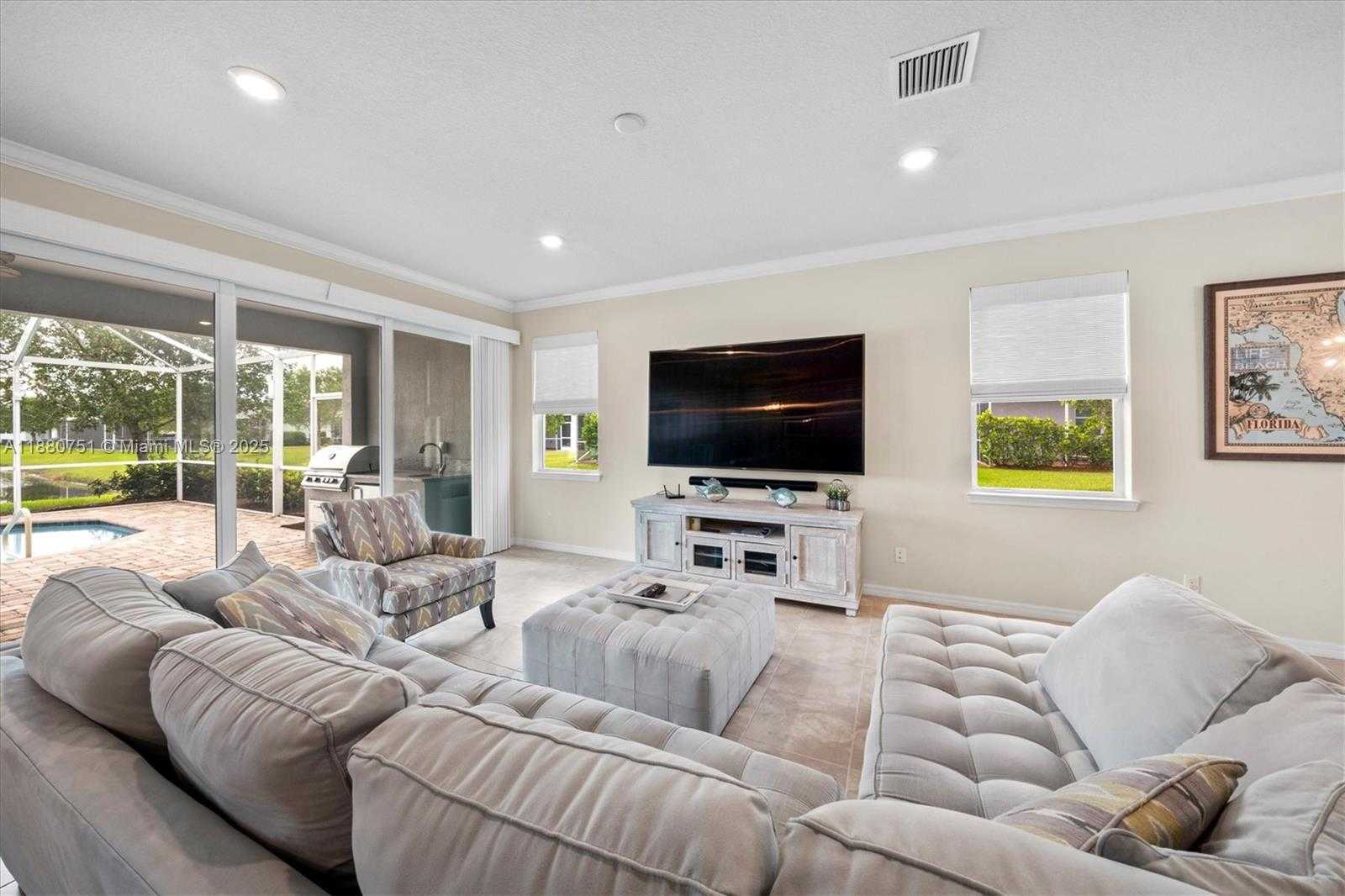 Small Image of 12665 SOUTH WEST CATTLEYA LN, Port St. Lucie Number 13