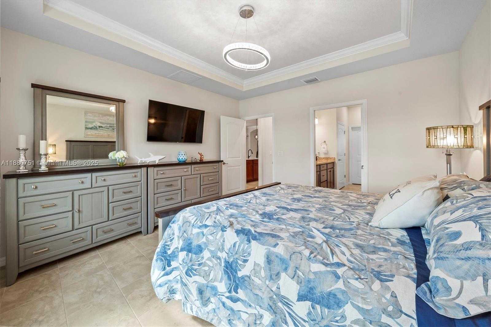 Small Image of 12665 SOUTH WEST CATTLEYA LN, Port St. Lucie Number 17