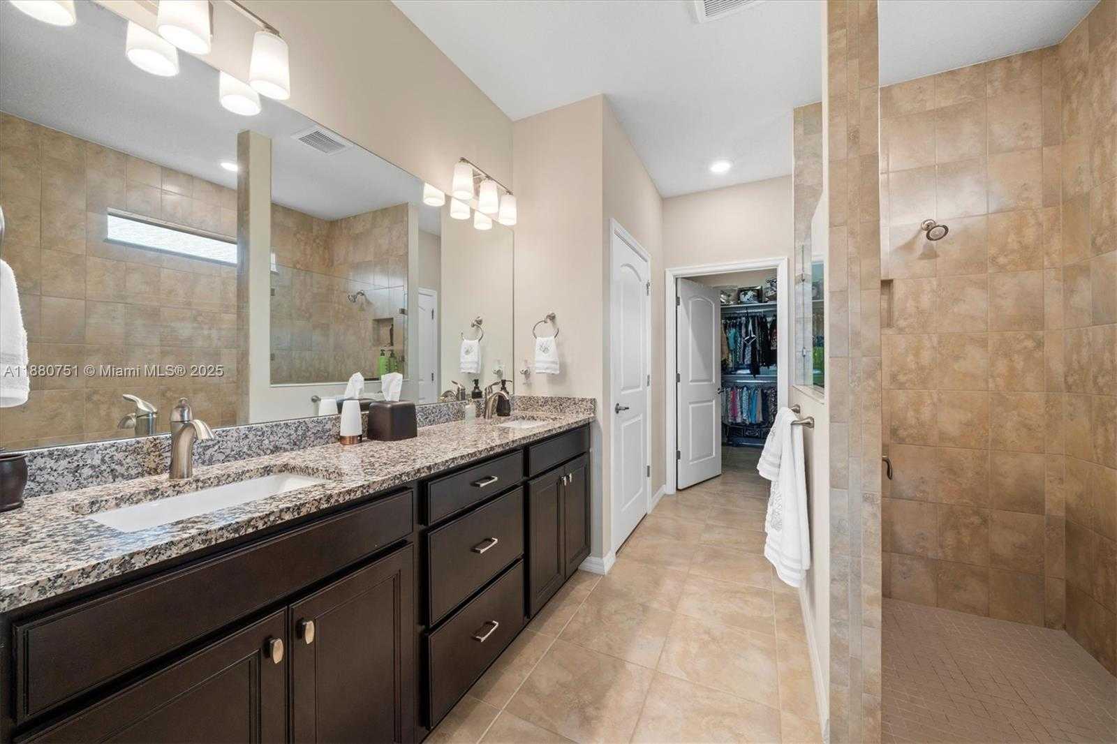 Small Image of 12665 SOUTH WEST CATTLEYA LN, Port St. Lucie Number 18