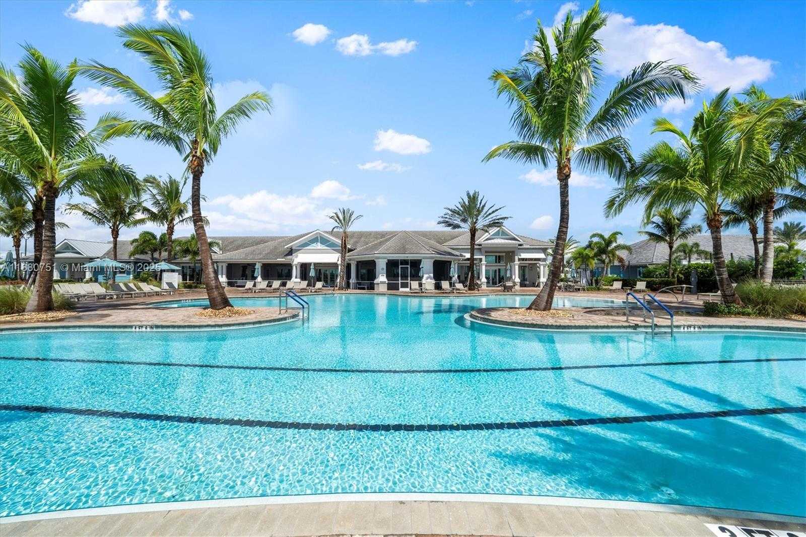 Small Image of 12665 SOUTH WEST CATTLEYA LN, Port St. Lucie Number 50