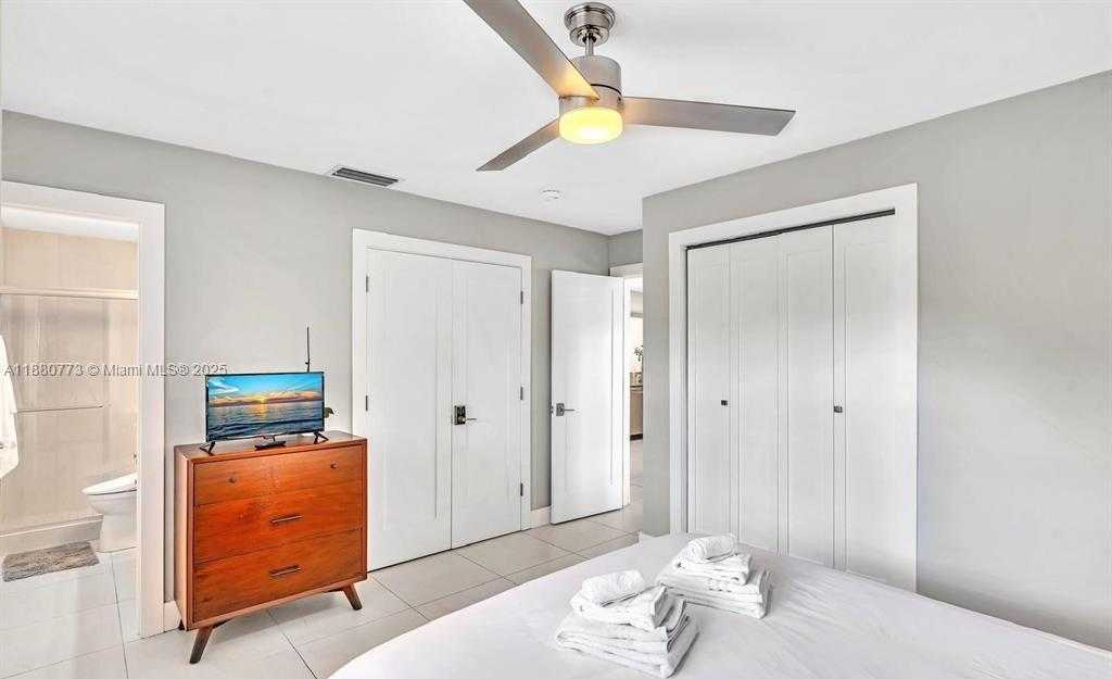 Small Image of 1577 NORTH EAST 48TH CT, Oakland Park Number 13