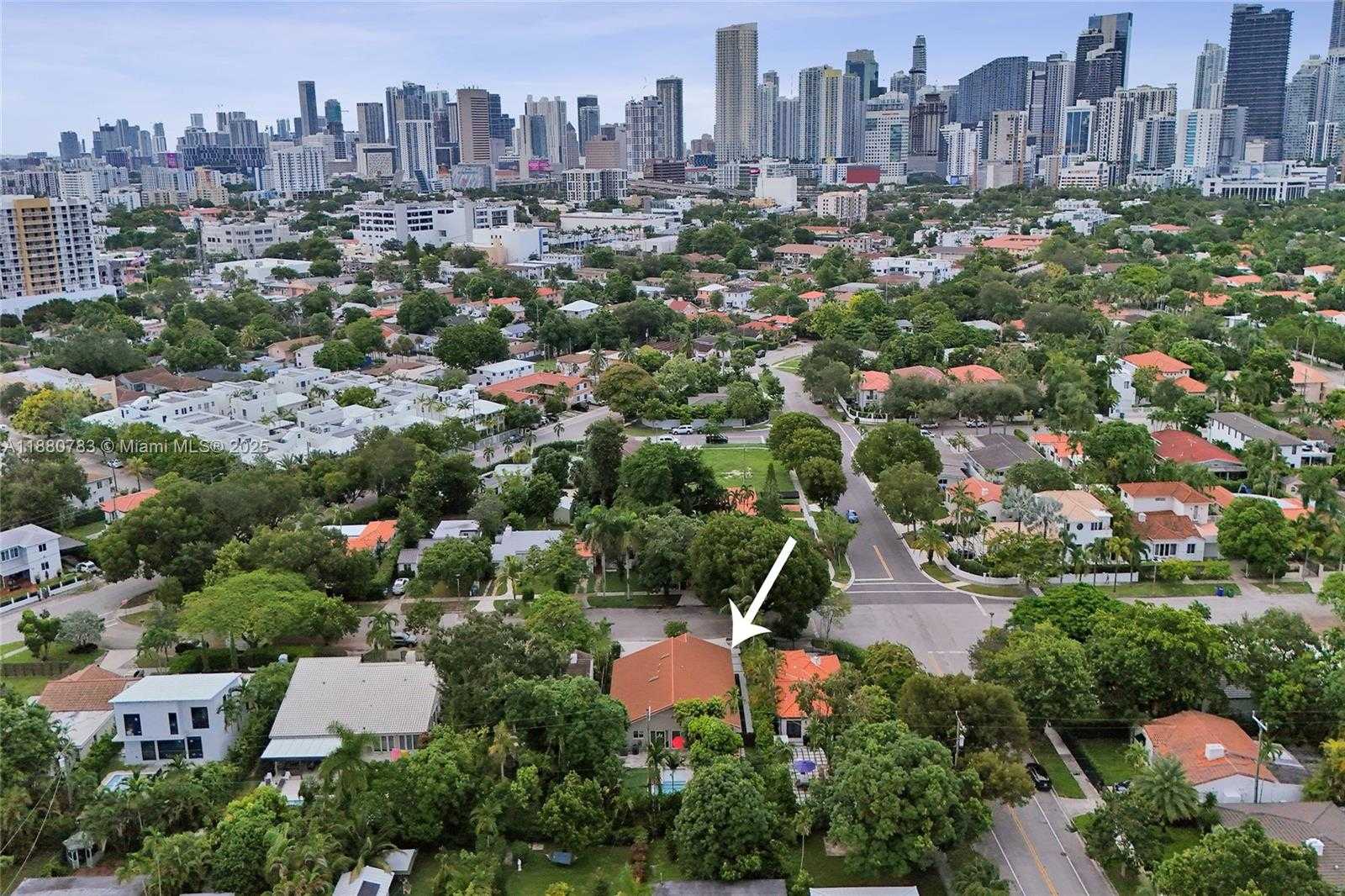 Small Image of 910 SOUTH WEST 23RD RD, Miami Number 62