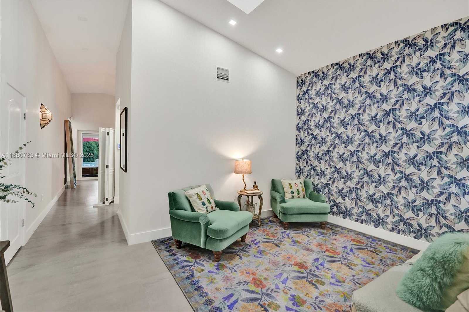 Small Image of 910 SOUTH WEST 23RD RD, Miami Number 9