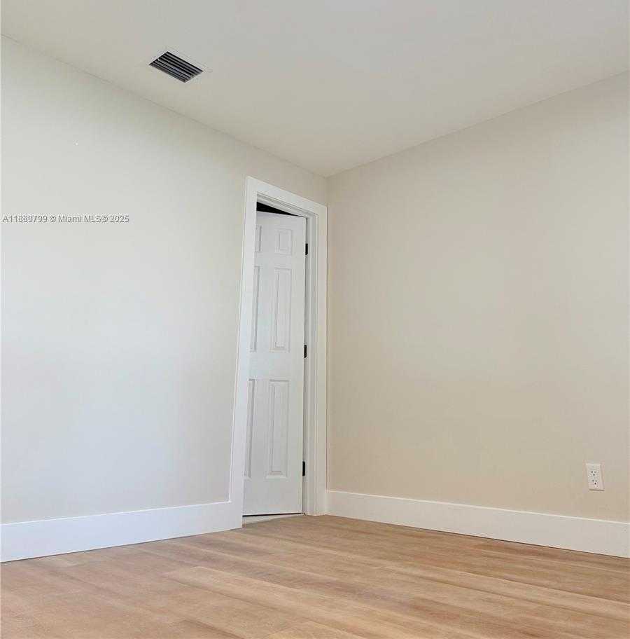 Small Image of 9342 NORTH WEST 23RD ST, Pembroke Pines Number 12