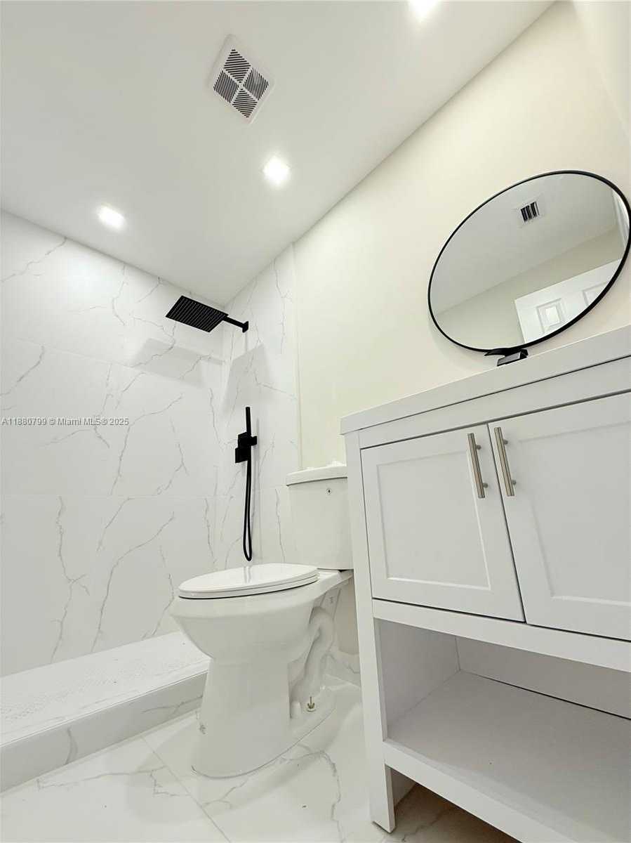Small Image of 9342 NORTH WEST 23RD ST, Pembroke Pines Number 19