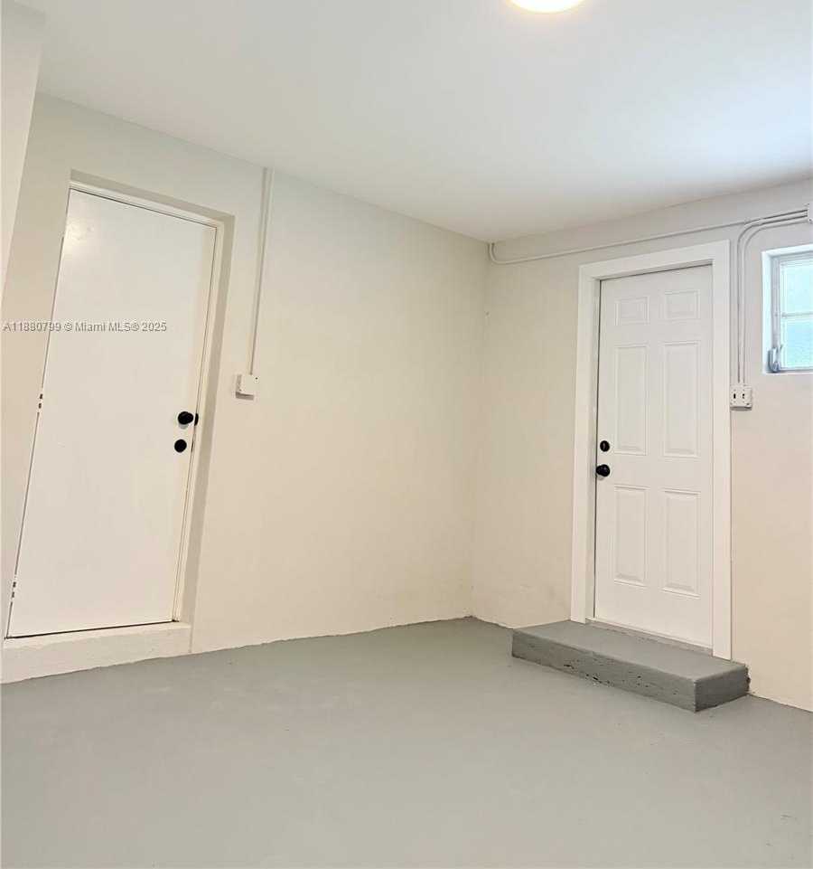 Small Image of 9342 NORTH WEST 23RD ST, Pembroke Pines Number 26