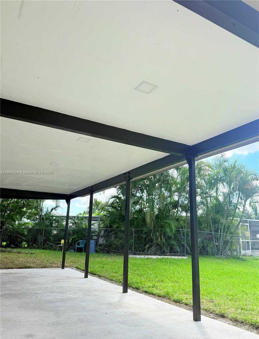 Small Image of 9342 NORTH WEST 23RD ST, Pembroke Pines Number 7