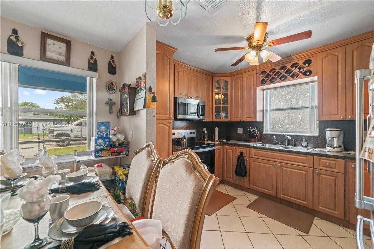 Small Image of 612 NORTH WEST 15TH AVE, Fort Lauderdale Number 10